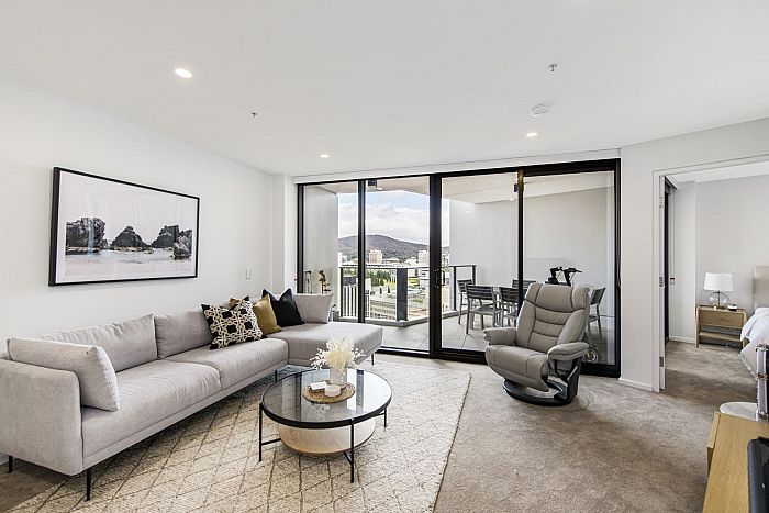 Short-term Rental Versus Long-term Rental